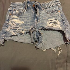 AE NEXT LEVEL HIGH-WASTED DENIM
SHORT SHORT